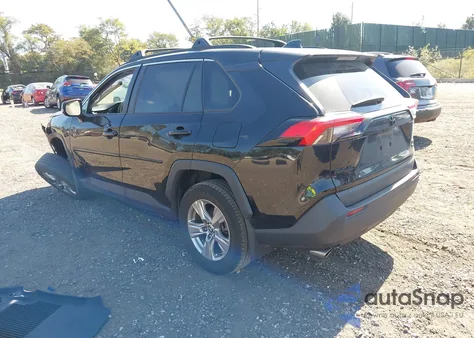 2022 Toyota Rav4 Xle z USA, uszkodzony, nr VIN 2T3P1RFV9NC318349